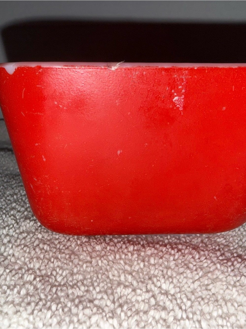 Bright Red Rectangular Dish Pyrex - Picture 2 of 6